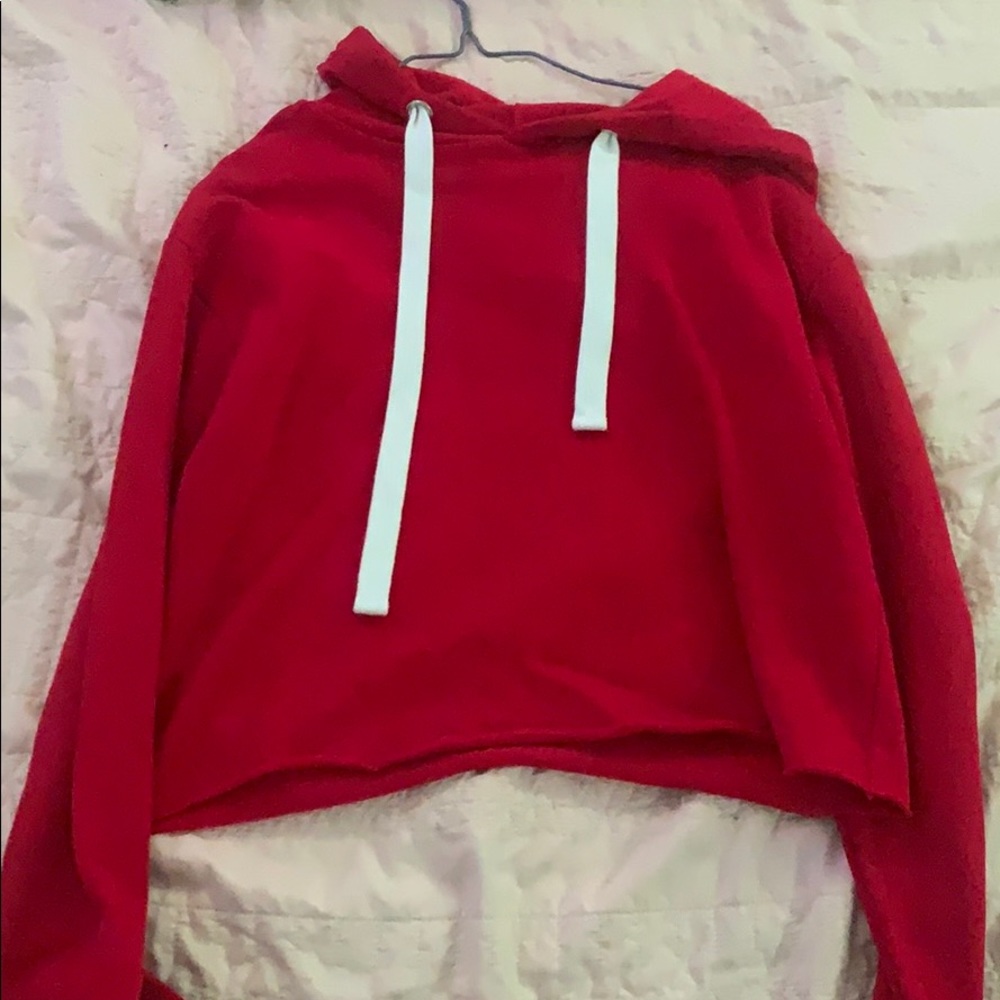 Crop-top hoodie